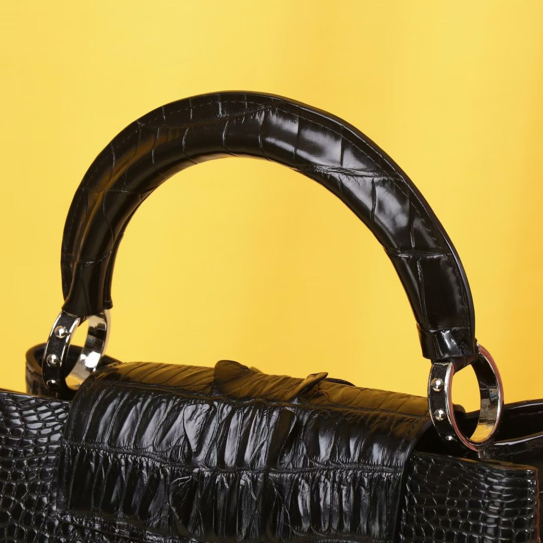 New Arrival Croc-Effect Genuine Leather Handbag for Women, A Large Capacity Top-Handle Shoulder Crossbody Bag with Multi-Compartment Design, Perfect for Business & Everyday
