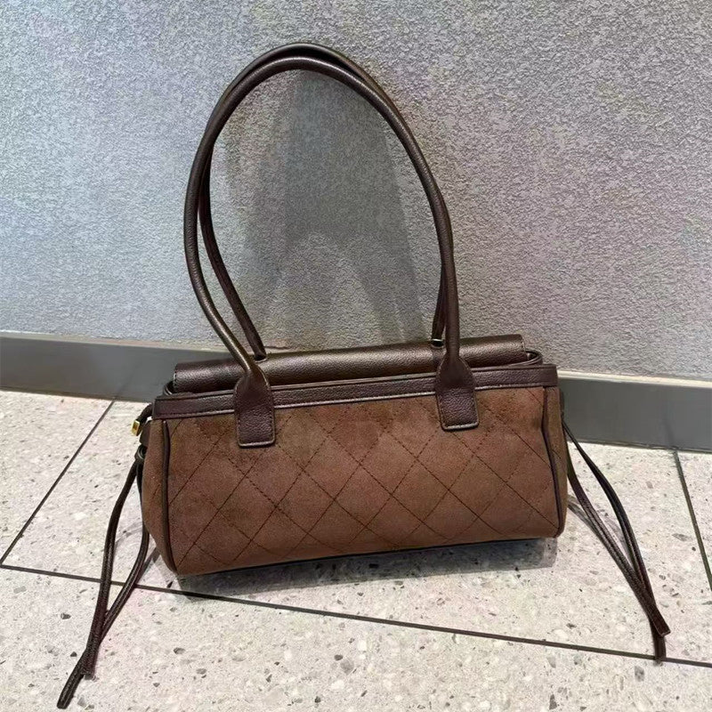 Genuine Leather Chanel-Style Baguette Bowling Bag for Women Light Luxury Shoulder Underarm Handbag, Versatile Commuter Purse with Elegant Design