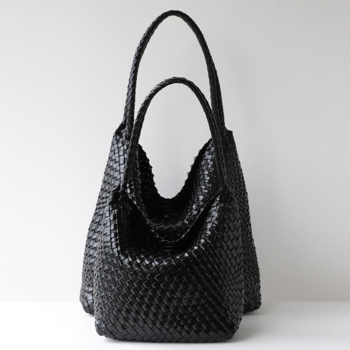 Handwoven Leather Tote Bag for Women Spring Summer Minimalist Large Capacity Shoulder Handbag, Soft Premium Purse with Artisan Craftsmanship