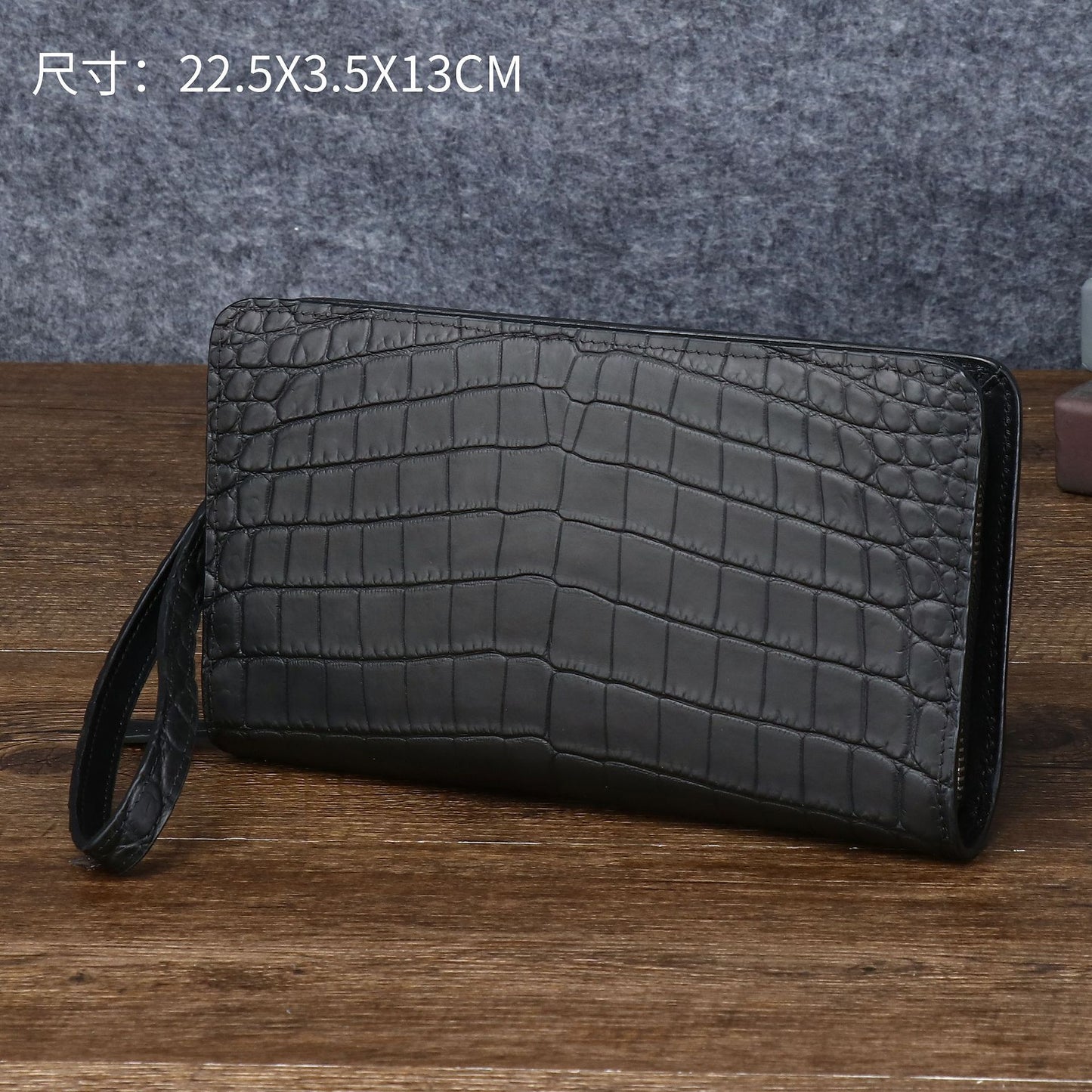 New Arrival Matte Croc-Effect Men's Clutch Wallet, A Multi-Card Handheld Business Bag with Wrist Strap & High-End Sophisticated Design