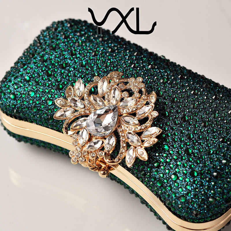 Elegant Luxury Rhinestone Evening Clutch for Women, A Sparkly Formal Dress Party Handbag Perfect for Cheongsam Banquets & Special Occasions