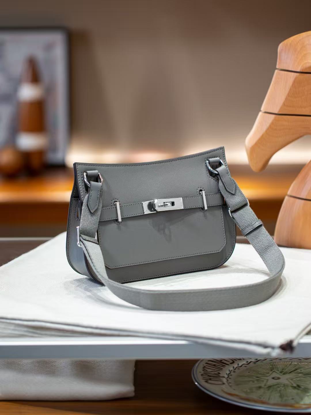 Women's Mini Kelly-Style Cross-Body Shoulder Bag, Hermès-Inspired Premium Swift Calfskin Leather Purse, Gypsy Boho Chic Handbag with Genuine Leather, Trendy Everyday Satchel for Fashion-Forward Women
