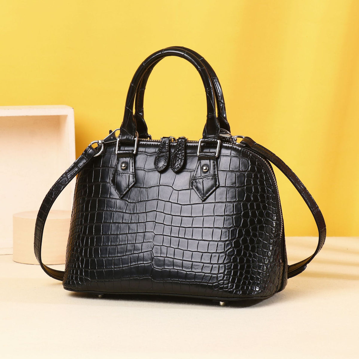 New Arrival Croc-Effect Shell Tote Bag for Women, A Trendy Shoulder Crossbody Commuter Handbag with Classic Croc-Pattern Design