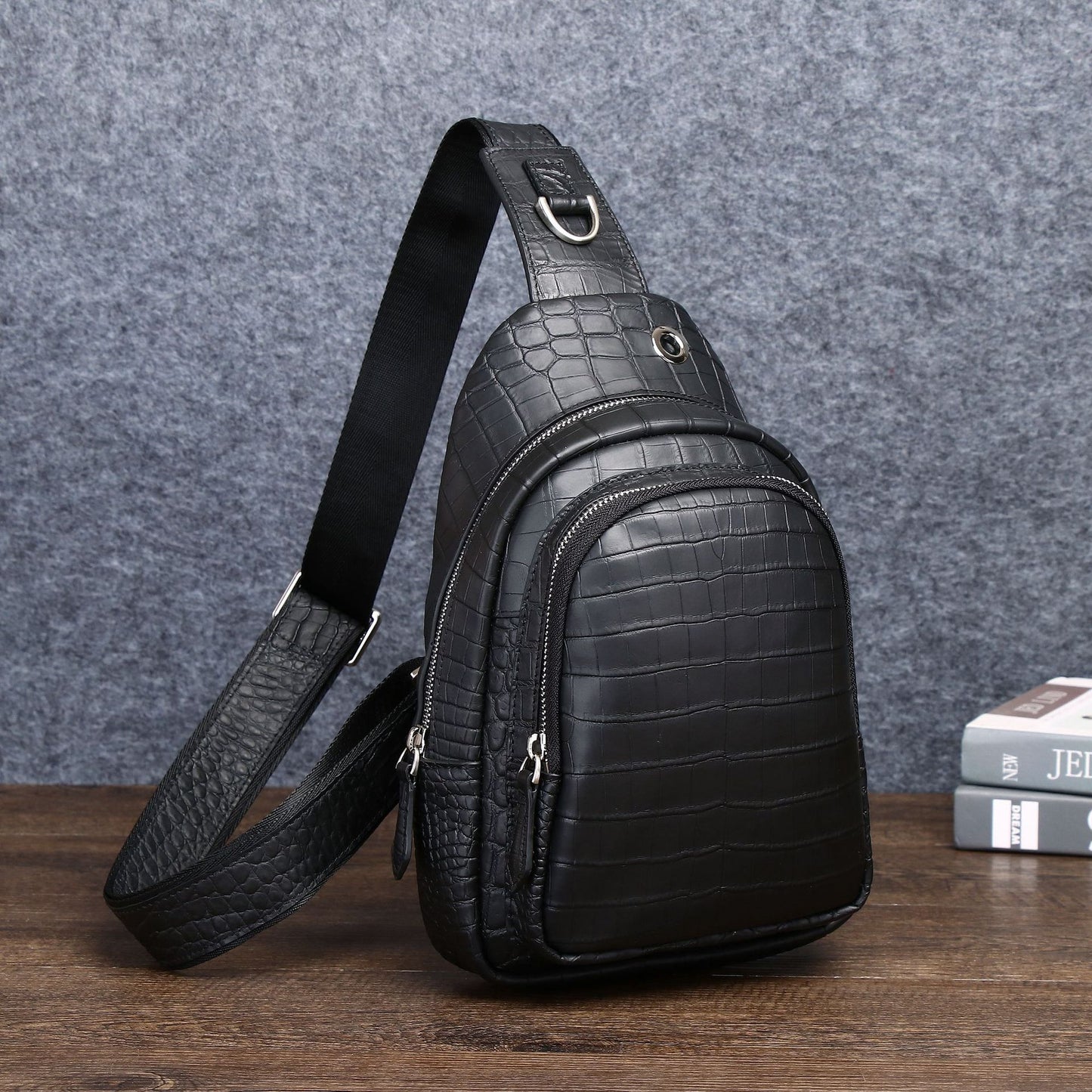 New Arrival Matte Croc-Effect Chest Bag for Men, A Stylish Outdoor Crossbody Front Pack with Classic Trendy Design