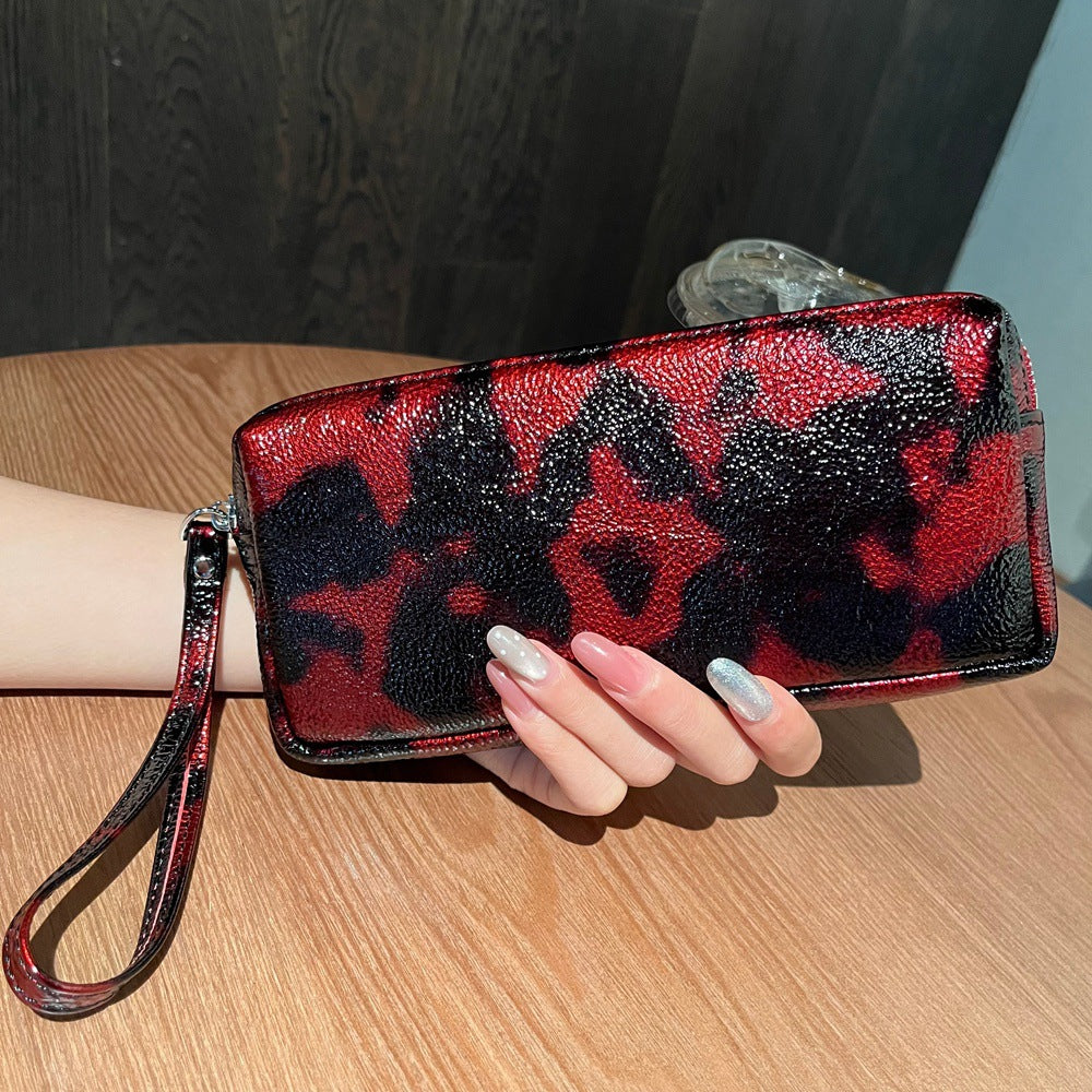 New Arrival Croc-Effect Genuine Leather Wallet for Women, A Top-Layer Cowhide Zip Clutch Phone Bag with Coin Compartment & Hand Grab Design
