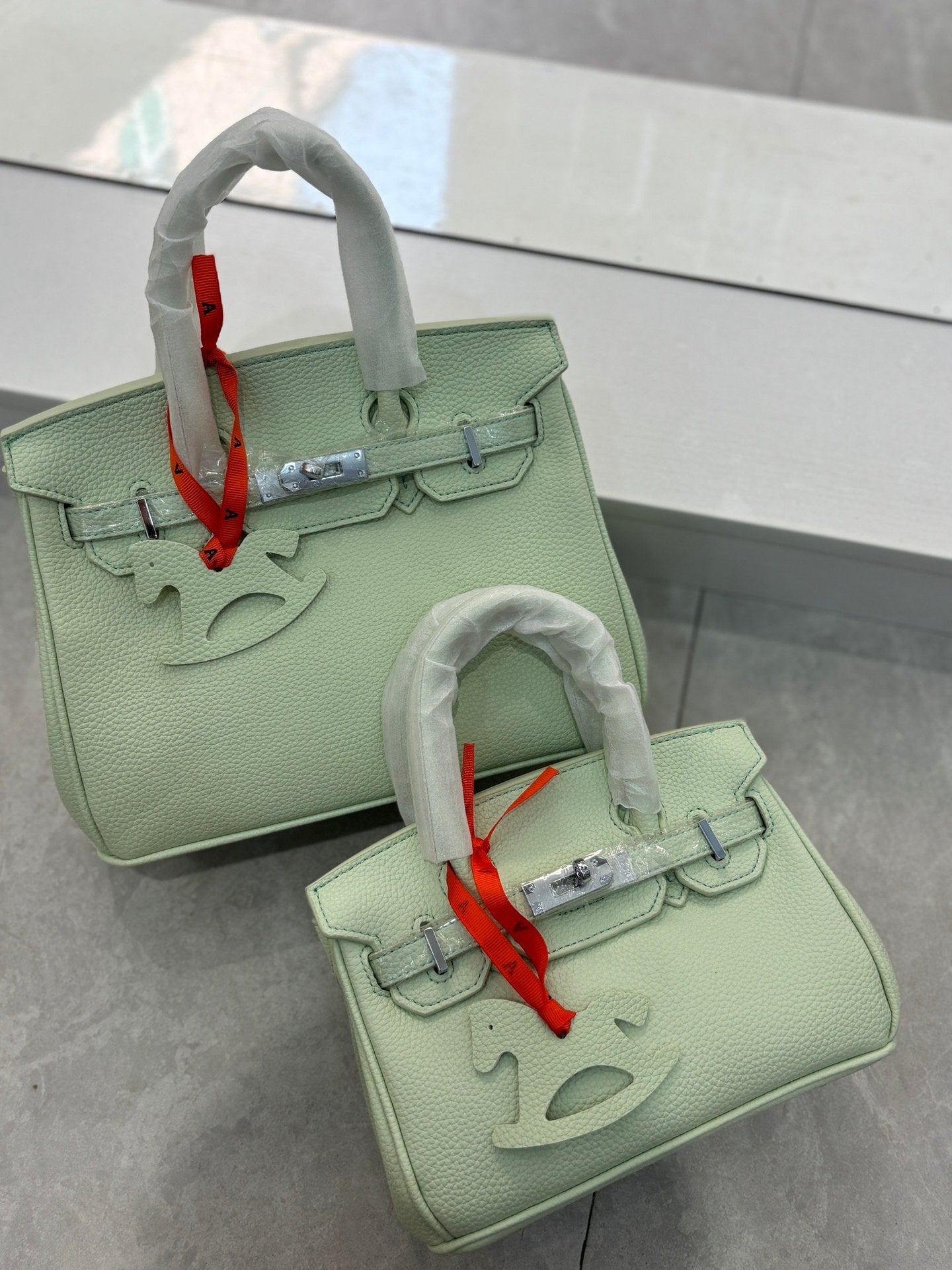 Genuine Pebbled Leather Birkin-Style Gold Hardware Large Capacity Handbag for Women, European Fashion Top Handle Purse, Trendy Casual Tote Bag for Ladies