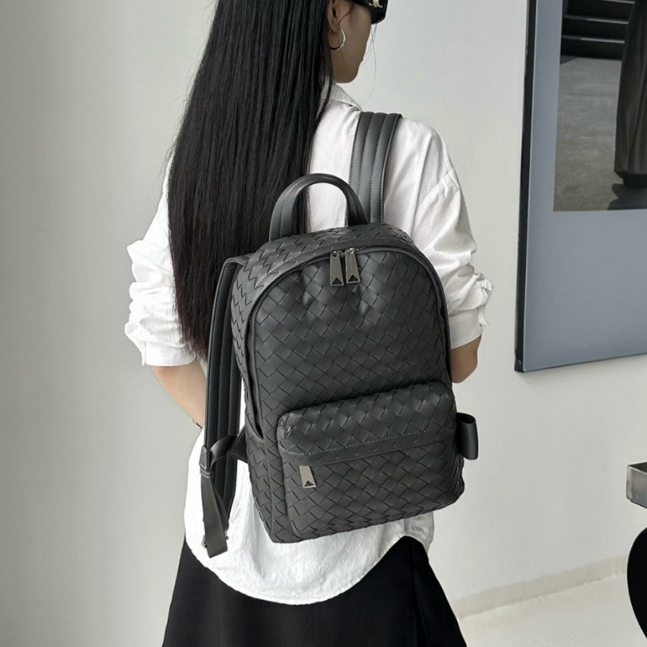 Woven backpack, first layer cowhide leather, business travel commuting large-capacity computer bag, high-end sense, the same travel bag for men and women