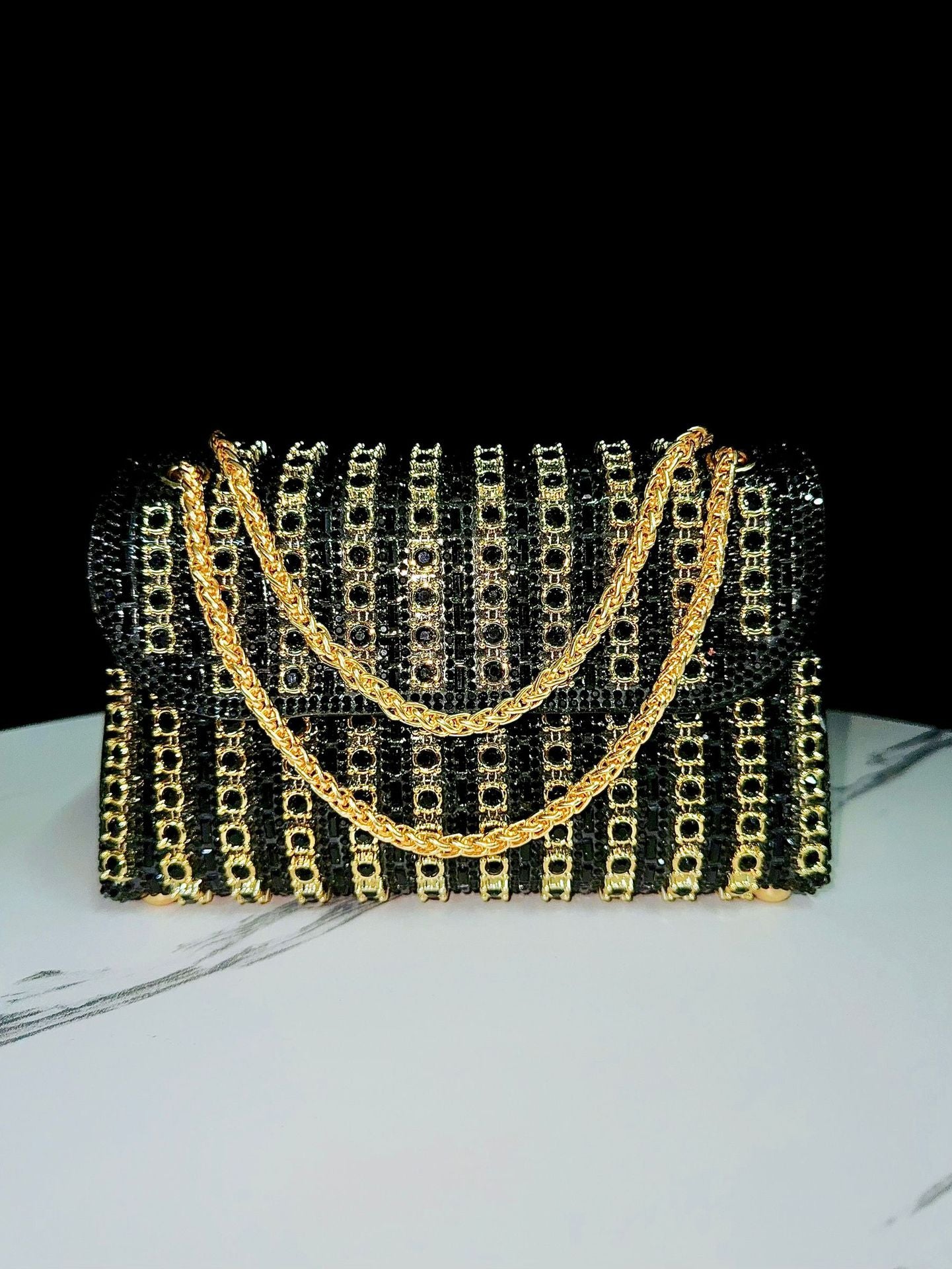 Dazzling Rhinestone-Embellished Evening Clutch for Women, A Crystal Chain Crossbody Bag Perfectly Designed for Cheongsam & Formal Evening Dresses, Elegant Top-Handle Handbag for Weddings Banquets & Special Occasions