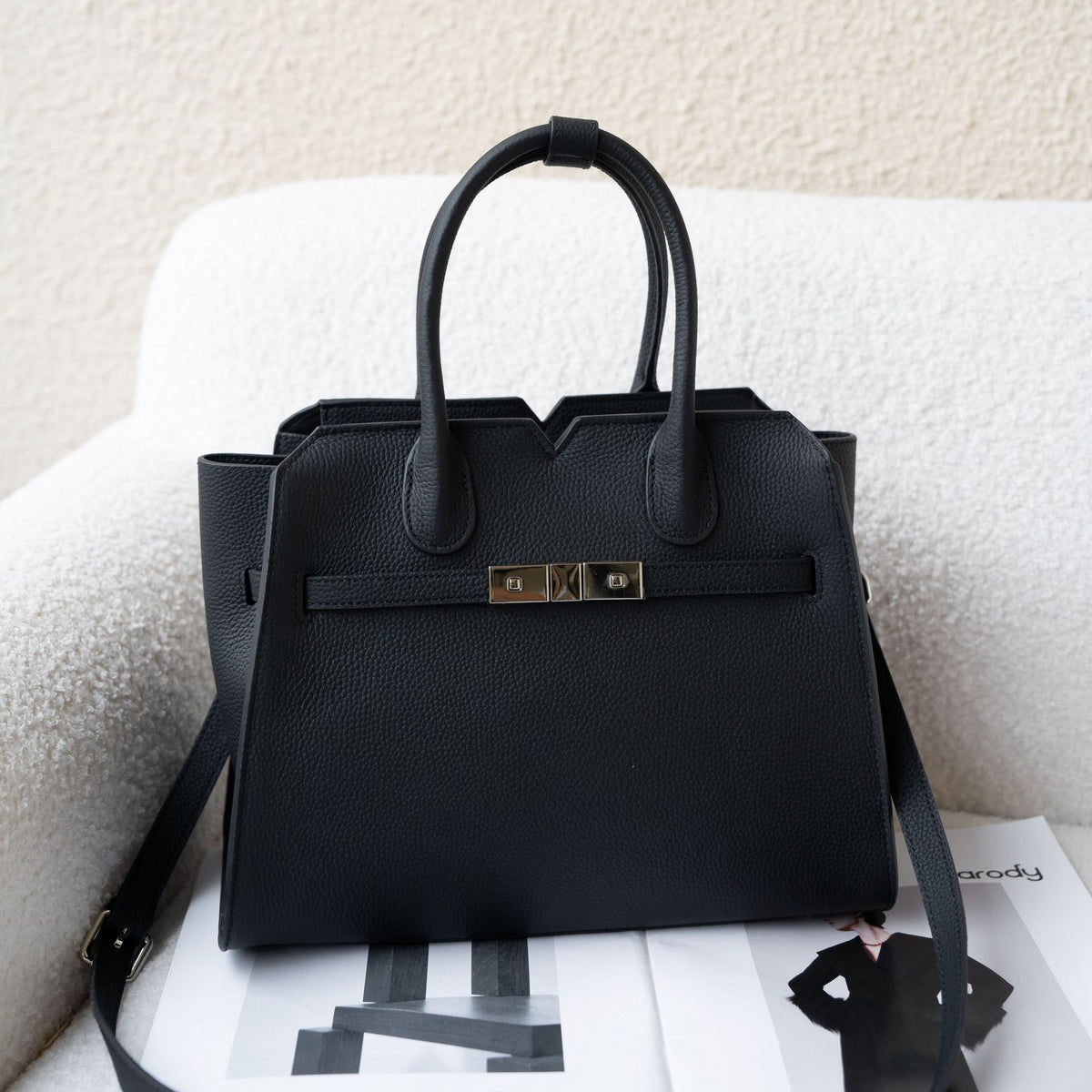 Chic Top-Layer Cowhide Leather Birkin-Inspired Wing Tote Bag for Women, Minimalist Shell Design Handbag with Light Luxury Feel, Spacious Top-Handle Purse for Everyday Style