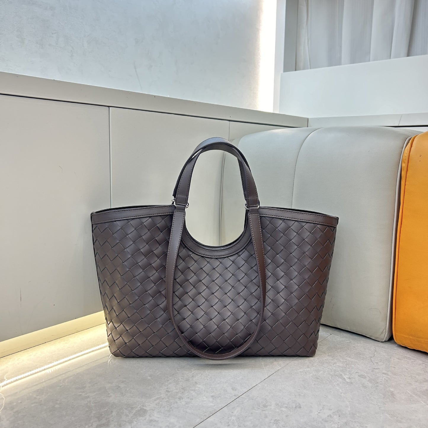 Niche Vintage Leather Woven Basket Tote, Large Shoulder & Underarm Bag for Women