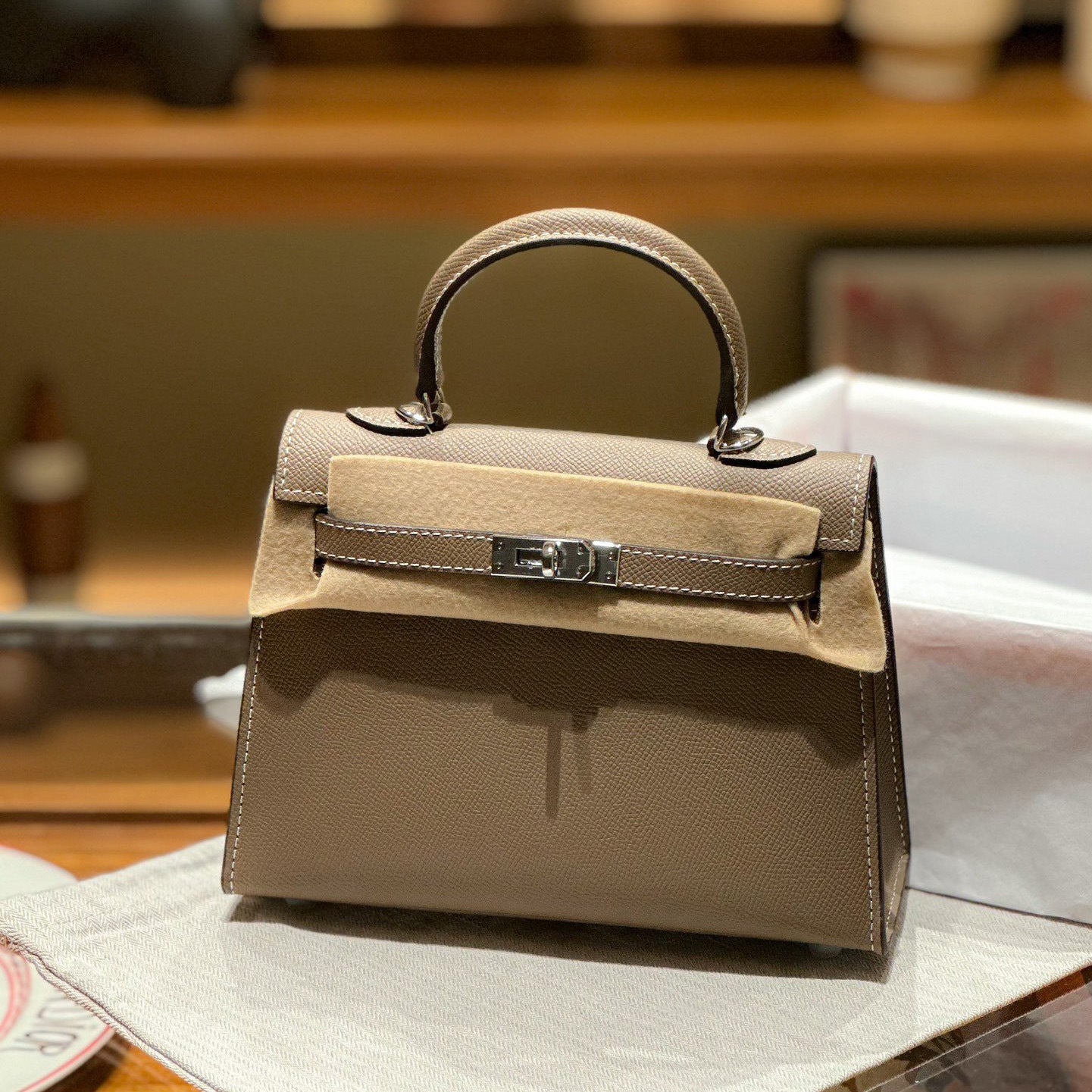 Genuine Leather Palm Pattern 2nd Gen Kelly-Style Handbag for Women, Gold & Silver Hardware Top Handle Shoulder Crossbody Purse, Fashionable Bag for Ladies