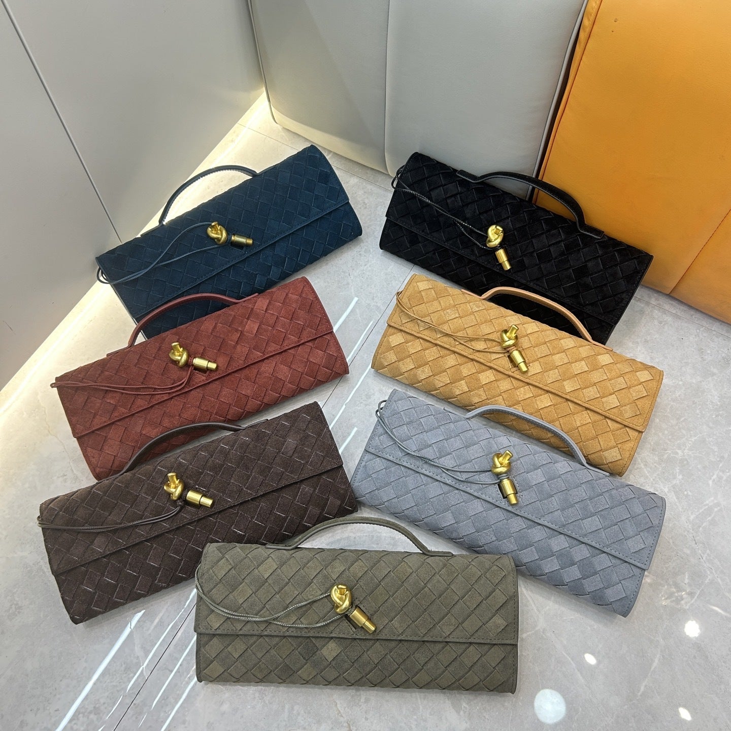 Fall/Winter Matte Suede Woven Evening Clutch, Horizontal Baguette Bag with Latch, High-End Light Luxury for Women