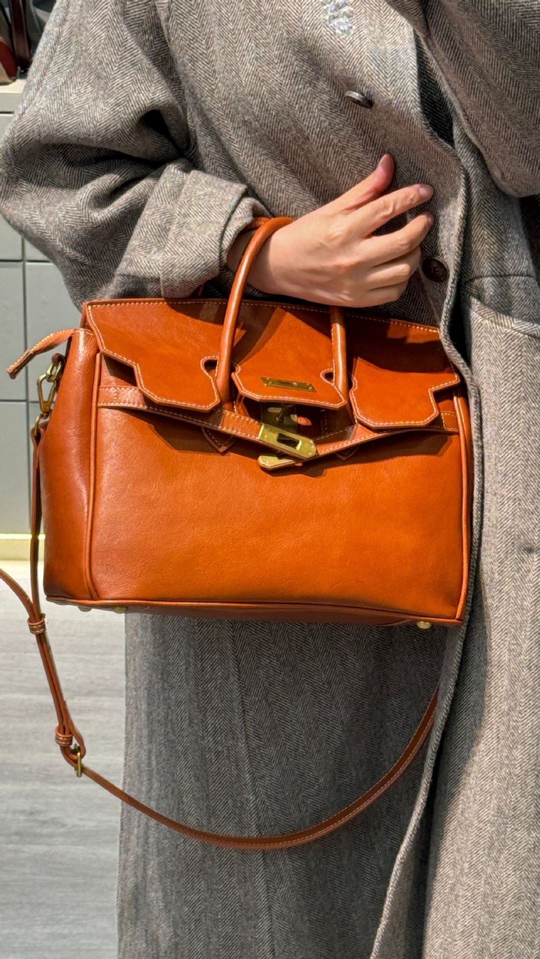 Genuine Top Layer Cowhide Vintage Kelly-Style Bag for Women, Premium Niche Designer Shoulder Crossbody Top Handle Purse, Large Capacity Handbag for Ladies