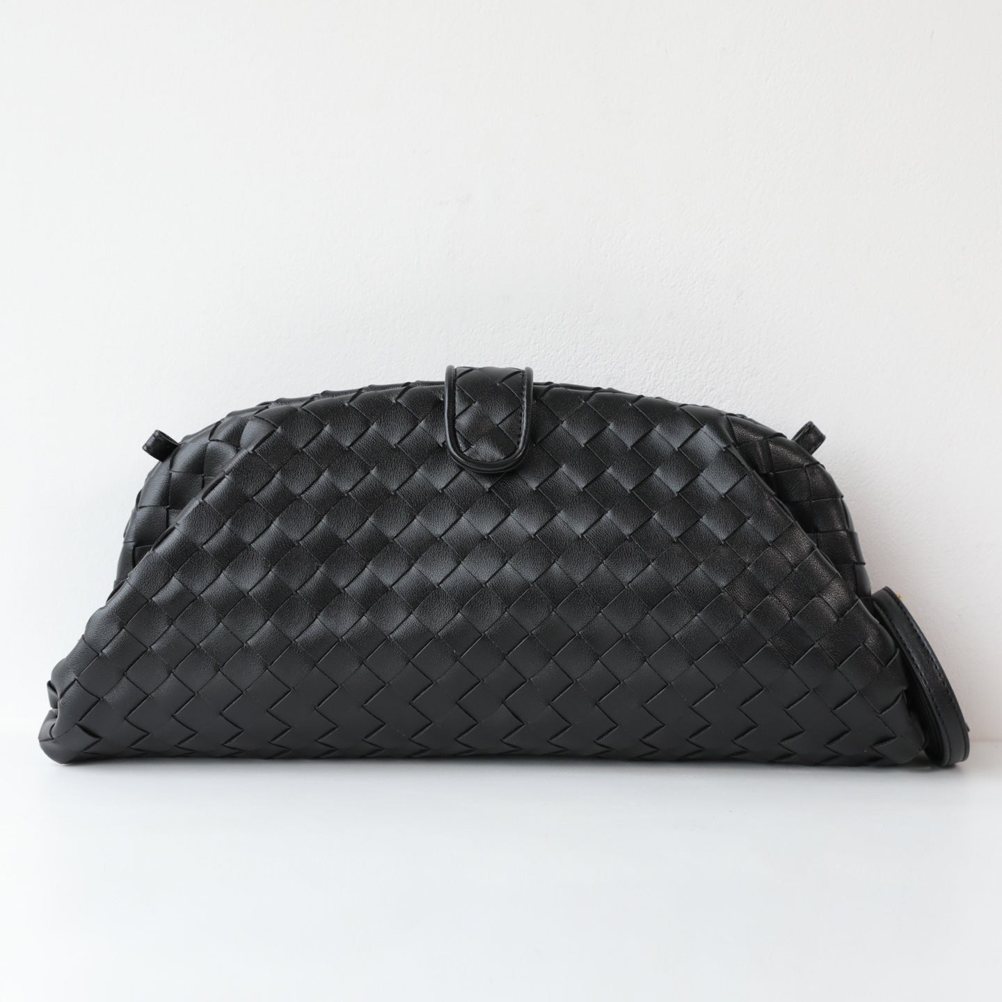 Woven Cloud Clasp Bag for Women Genuine Leather Large Capacity Shoulder Crossbody Handbag, Versatile Niche Purse with Soft Textured Design