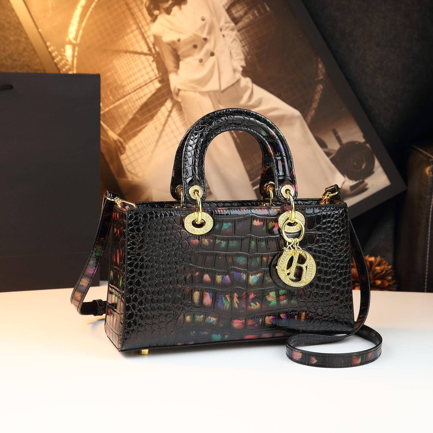 New Arrival Croc-Effect Lady-Inspired Small Square Bag for Women, A Light Luxury Genuine Leather Shoulder Top-Handle Crossbody Handbag with Premium Design