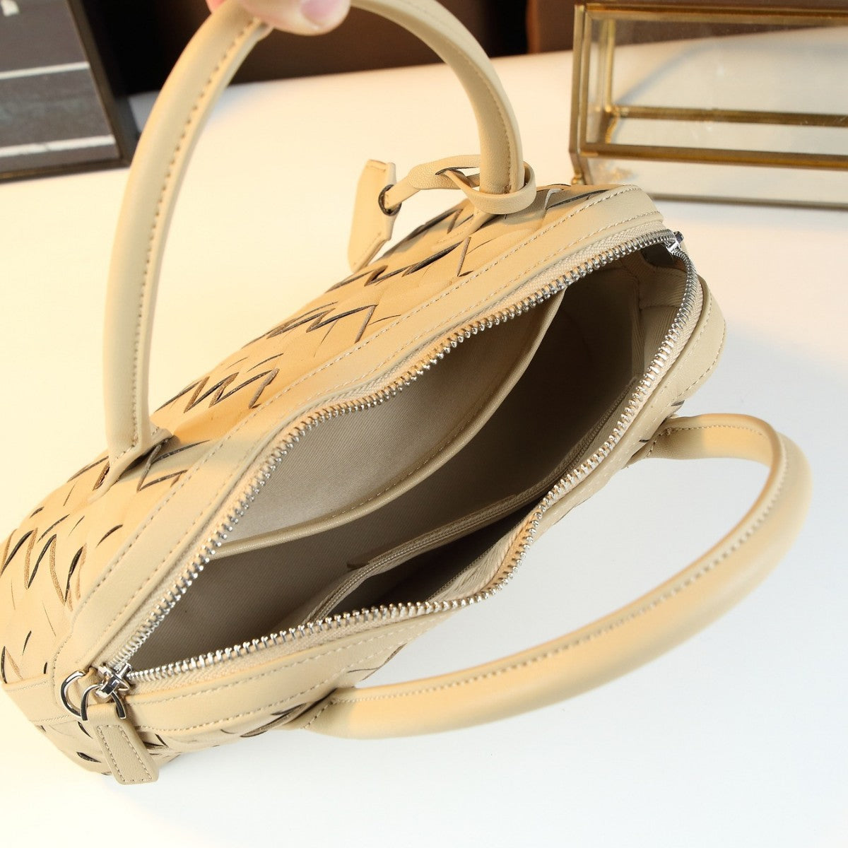 Handwoven Jam Basket Bag for Women Niche Shoulder Crossbody Handbag, Premium Artisan Purse with Unique Woven Texture