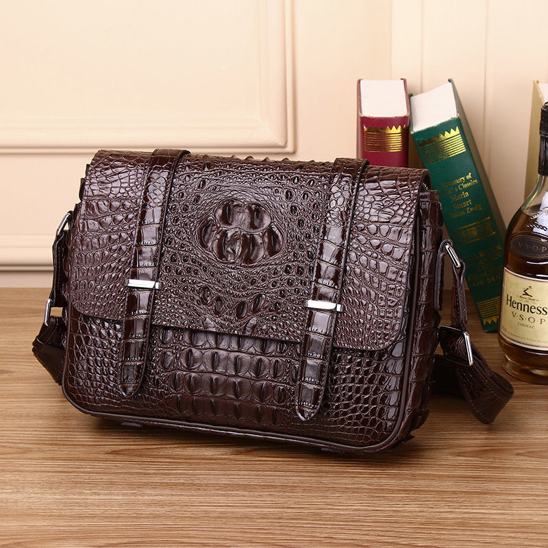New Arrival Croc-Effect Men's Cambridge Satchel Bag, A Large Capacity Vintage Postal Shoulder Backpack with Flap Closure, Perfect for Business & Casual
