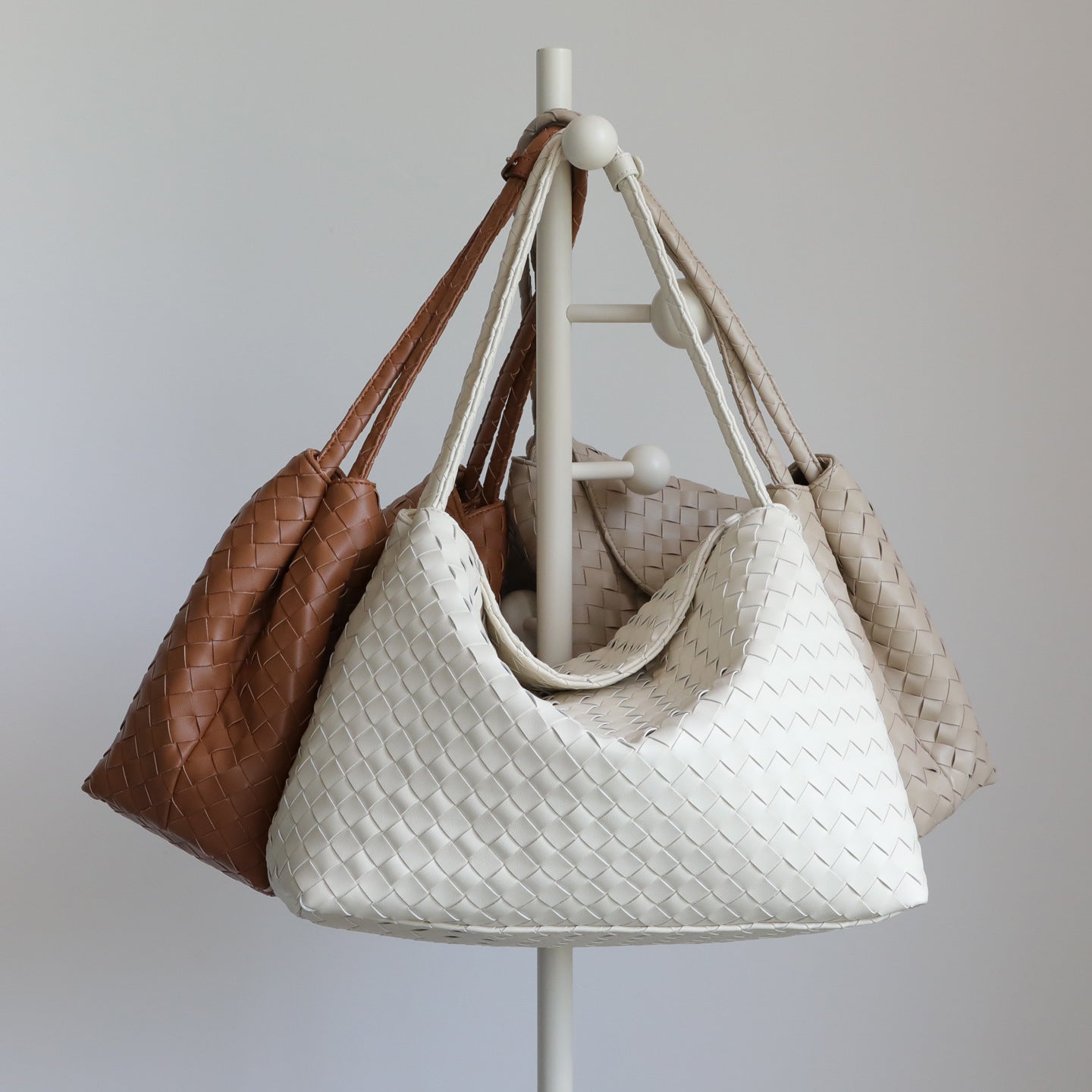 Korean Style Slouchy Woven Tote Bag for Women Large Capacity Vintage Shoulder Handbag, Niche Designer Purse with Natural Woven Texture