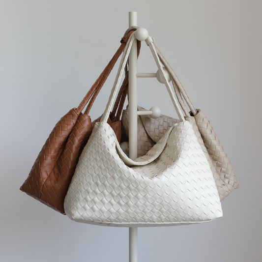 Korean Style Slouchy Woven Tote Bag for Women Large Capacity Vintage Shoulder Handbag, Niche Designer Purse with Natural Woven Texture