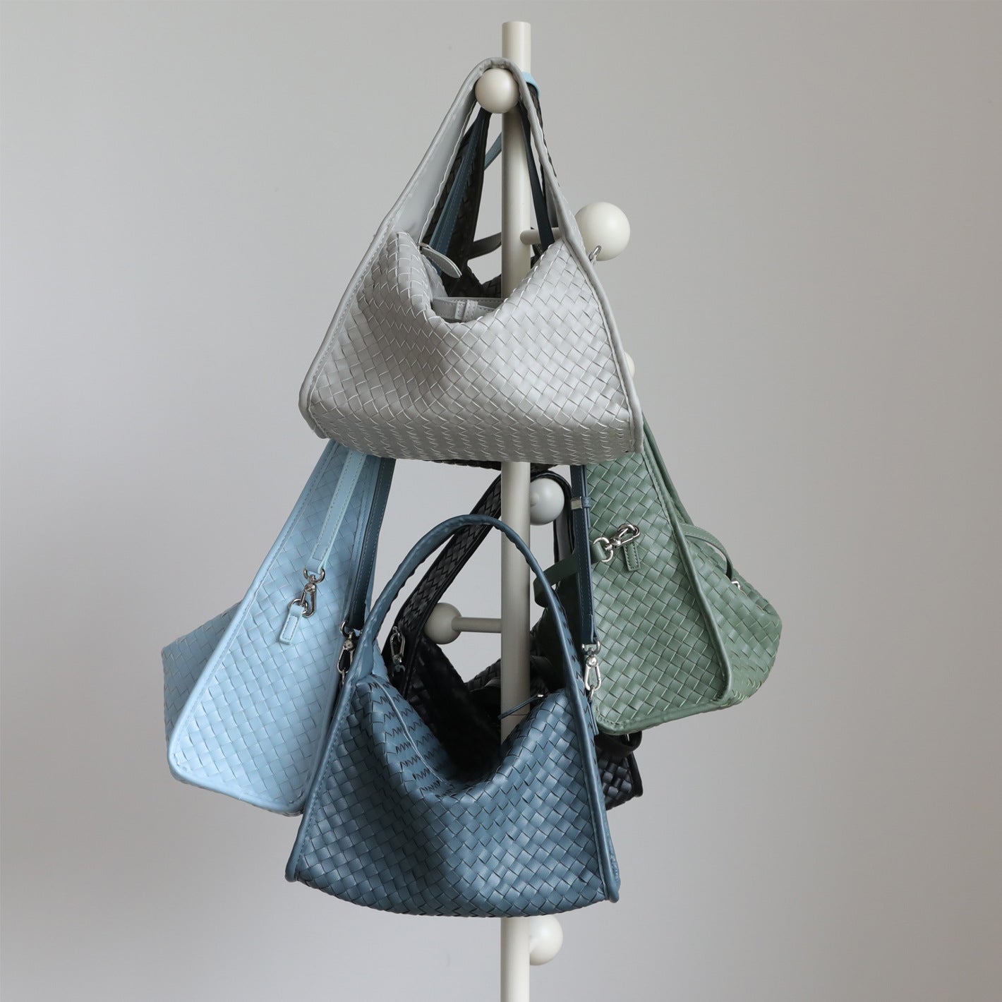 Handwoven Pillow Bag for Women Minimalist Commuter Shoulder Crossbody Handbag, Niche Versatile Purse with Artisan Texture