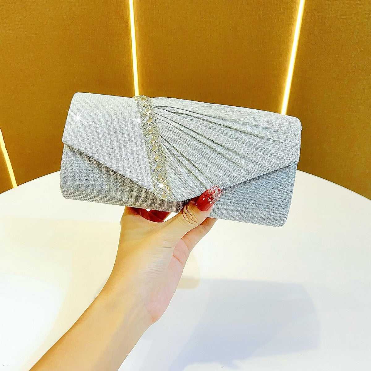 Dazzling Rhinestone Envelope Clutch for Women, Sparkly Small Evening Bag with High-End Glamorous Design, Perfect for Banquets Weddings Prom & Formal Gowns