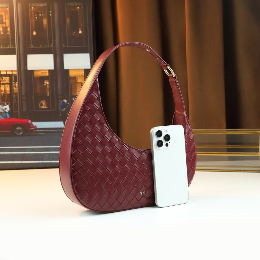 New Arrival Korean Style Woven Underarm Bag for Women, A Unique Crescent Shoulder Handbag with Versatile Fashionable Design