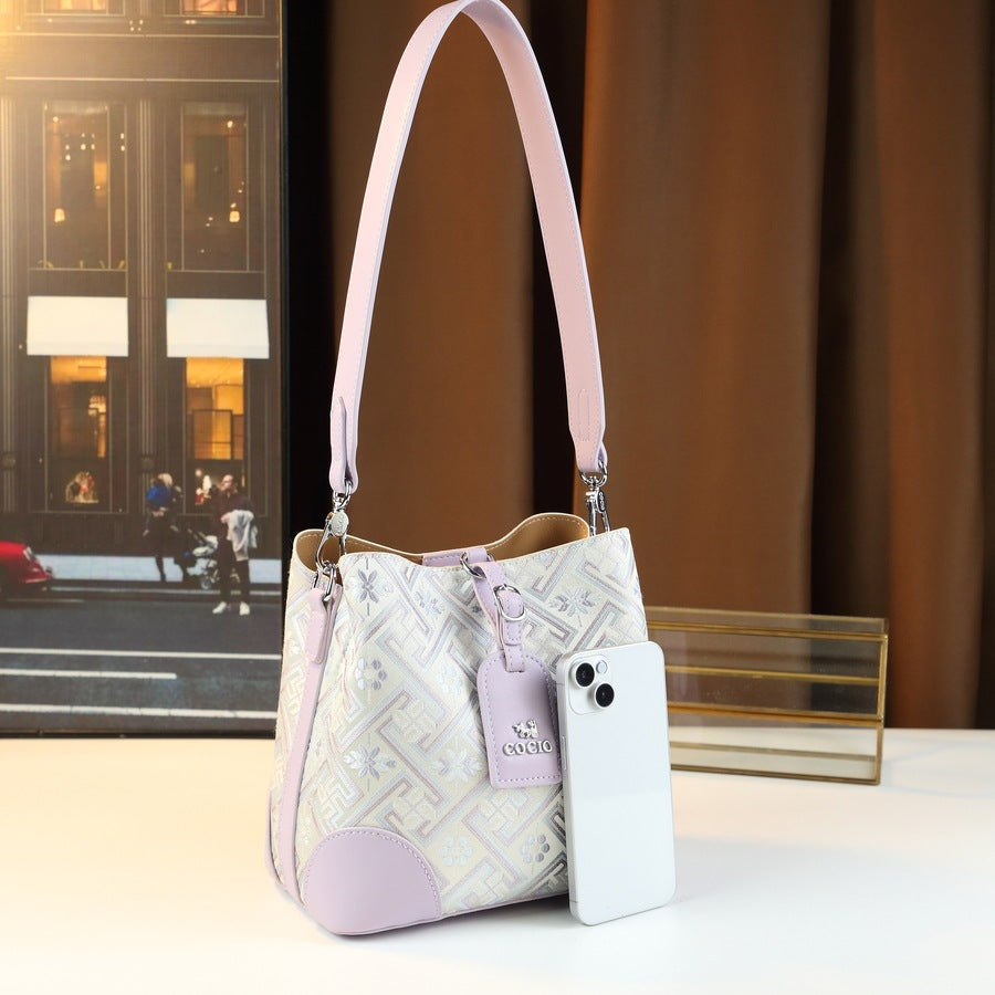 Niche Designer Bucket Bag for Women Premium Shoulder Underarm Crossbody Purse, Trendy Versatile Handbag with Chic Minimalist Style