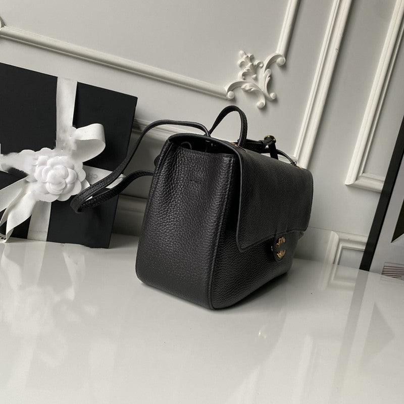 Genuine Leather Pebble Grain Shoulder Bag for Women Large Capacity Commuter Underarm Handbag, Versatile Multi-Functional Purse with Classic Design