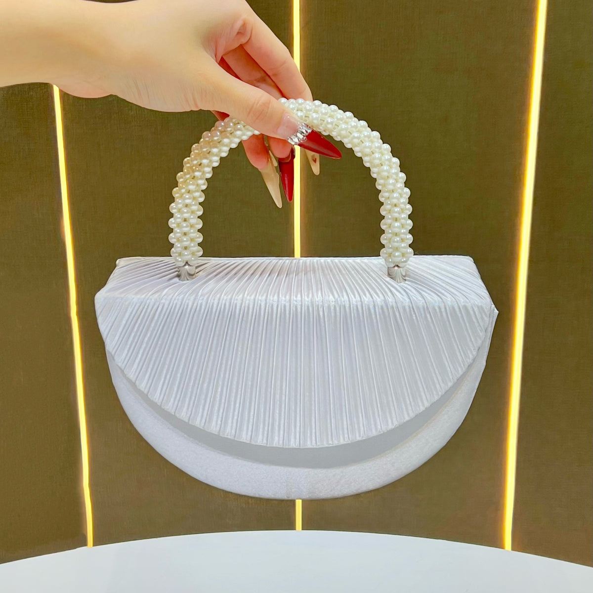 Women's Pleated Wedding Evening Bag, Elegant Top-Handle Purse for Birthday Banquet Formal Dress, Glamorous Party Clutch for Special Occasions
