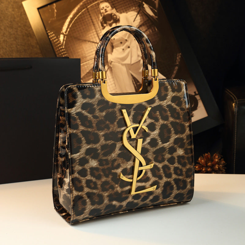 New Arrival Croc-Effect High-End Genuine Leather Handbag for Women, A Textured Shoulder Crossbody Top-Handle Bag with Versatile Design