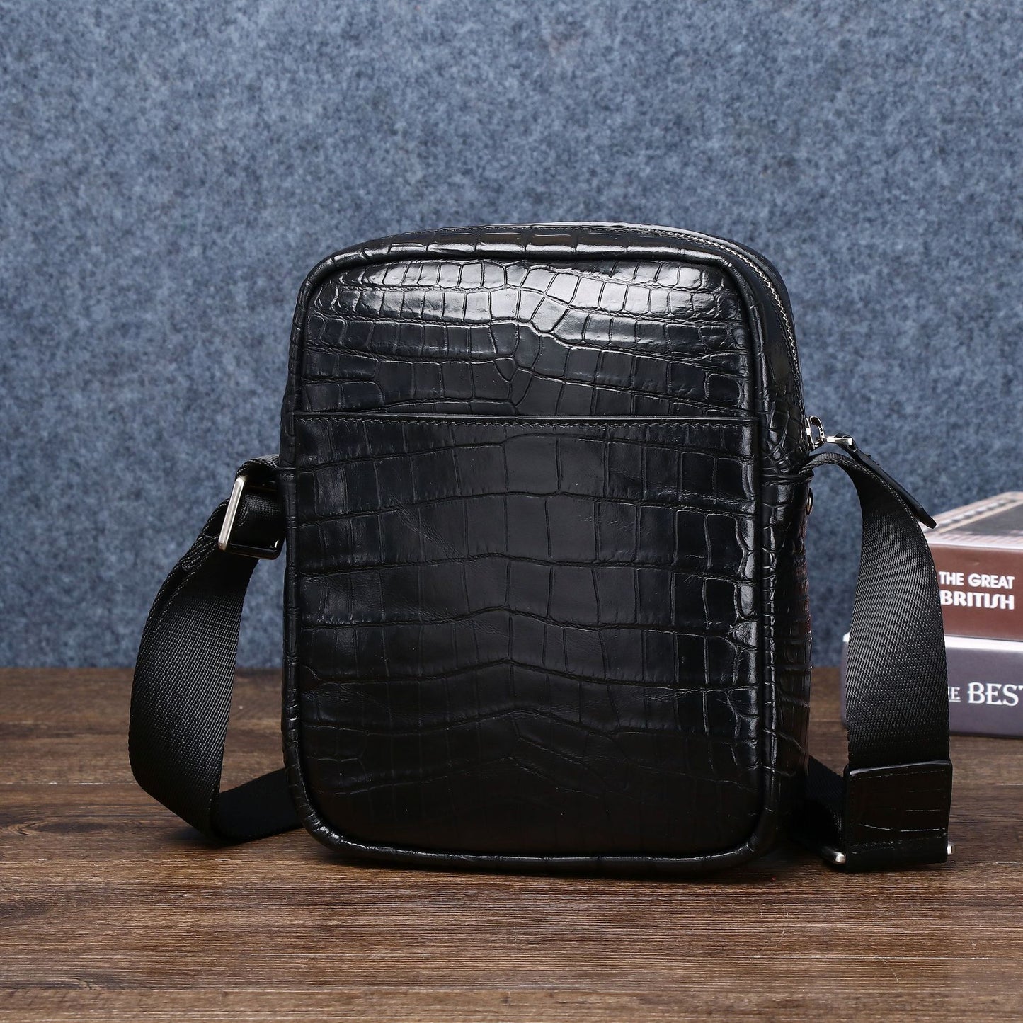 New Arrival Croc-Effect Genuine Leather Small Shoulder Bag for Men, A Fashionable Crossbody Mini Backpack Perfect for Outdoor Business & Casual Use