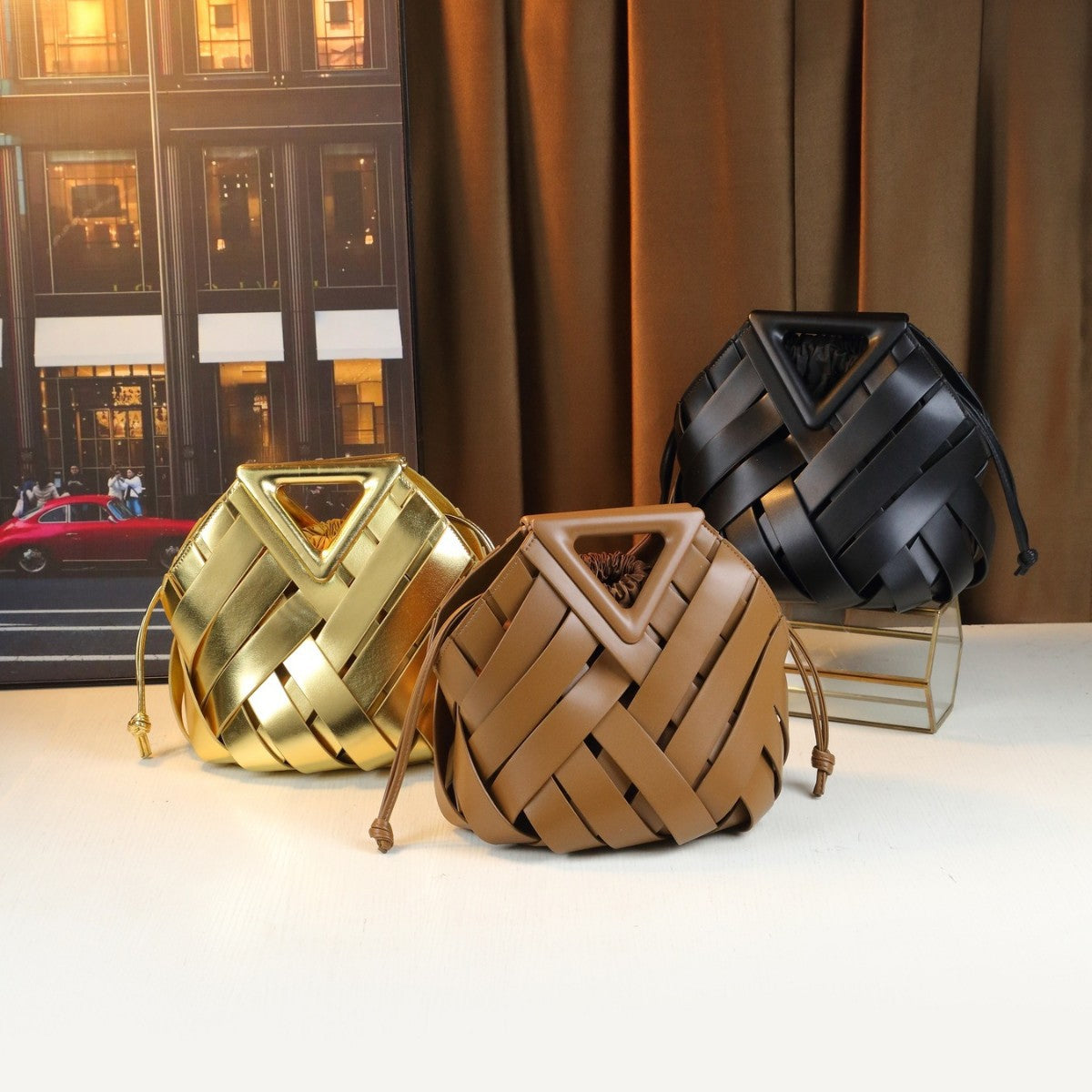 Woven Hollow Basket Bucket Bag for Women with Triangle Magnetic Buckle, Shoulder Crossbody Handbag with Detachable Sub-Bag