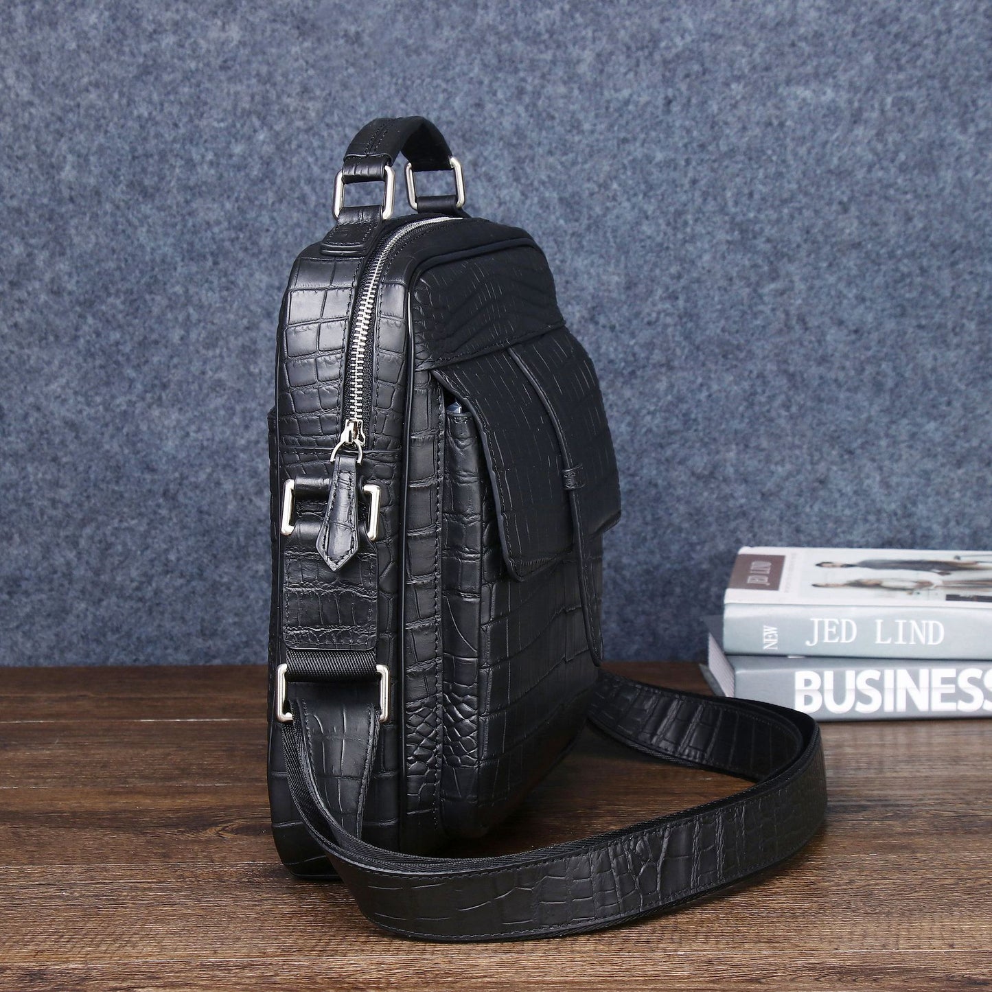 New Arrival Matte Croc-Effect Outdoor Shoulder Bag for Men, A Fashionable Top-Handle Crossbody Satchel with Business Backpack Design