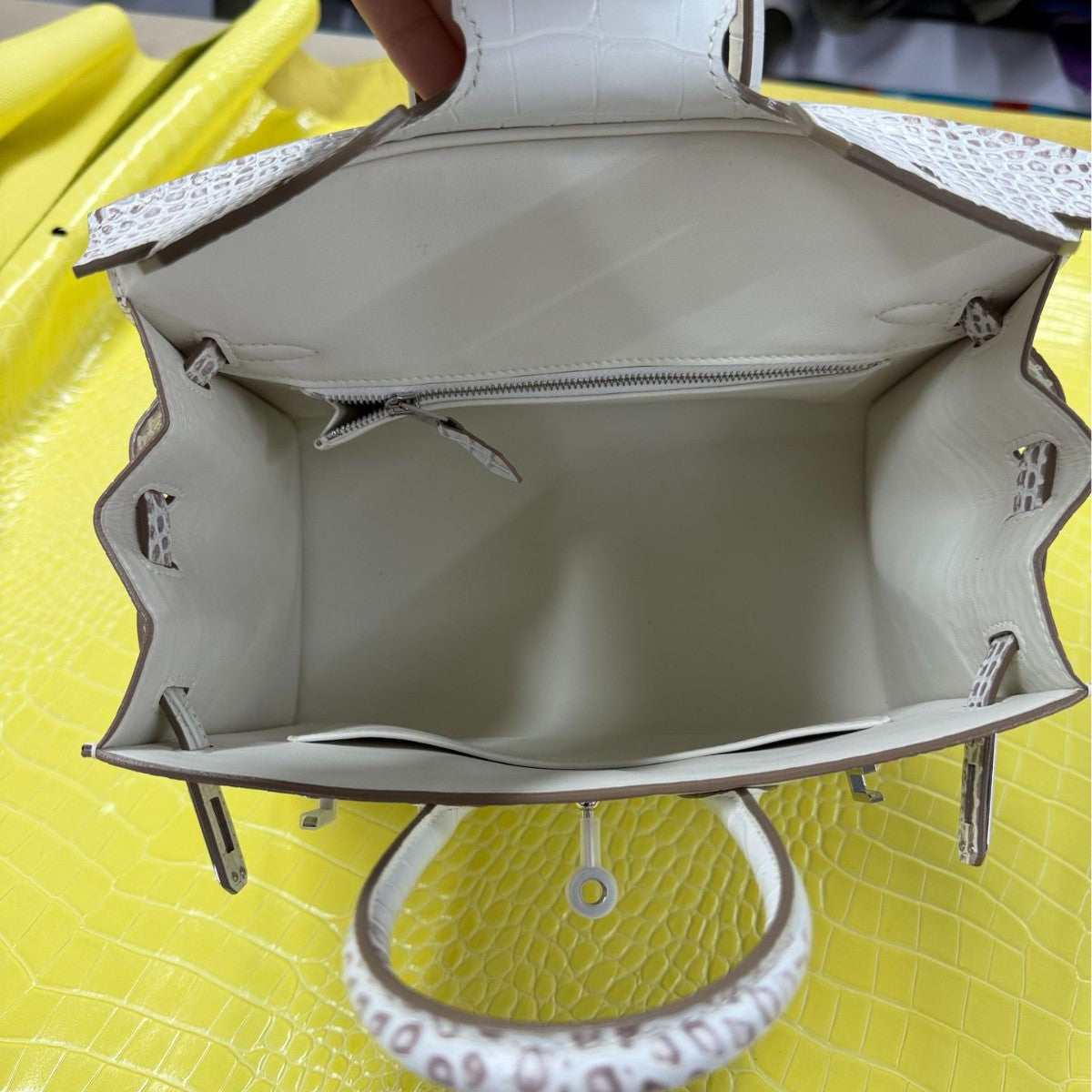 Premium Hand-Stitched Croc-Embossed Leather Tote Bag for Women, External Stitching with Steel Hardware & Burnished Edge Finish, Birkin-Inspired 20/25/30 Top-Handle Purse in Top-Layer Cowhide