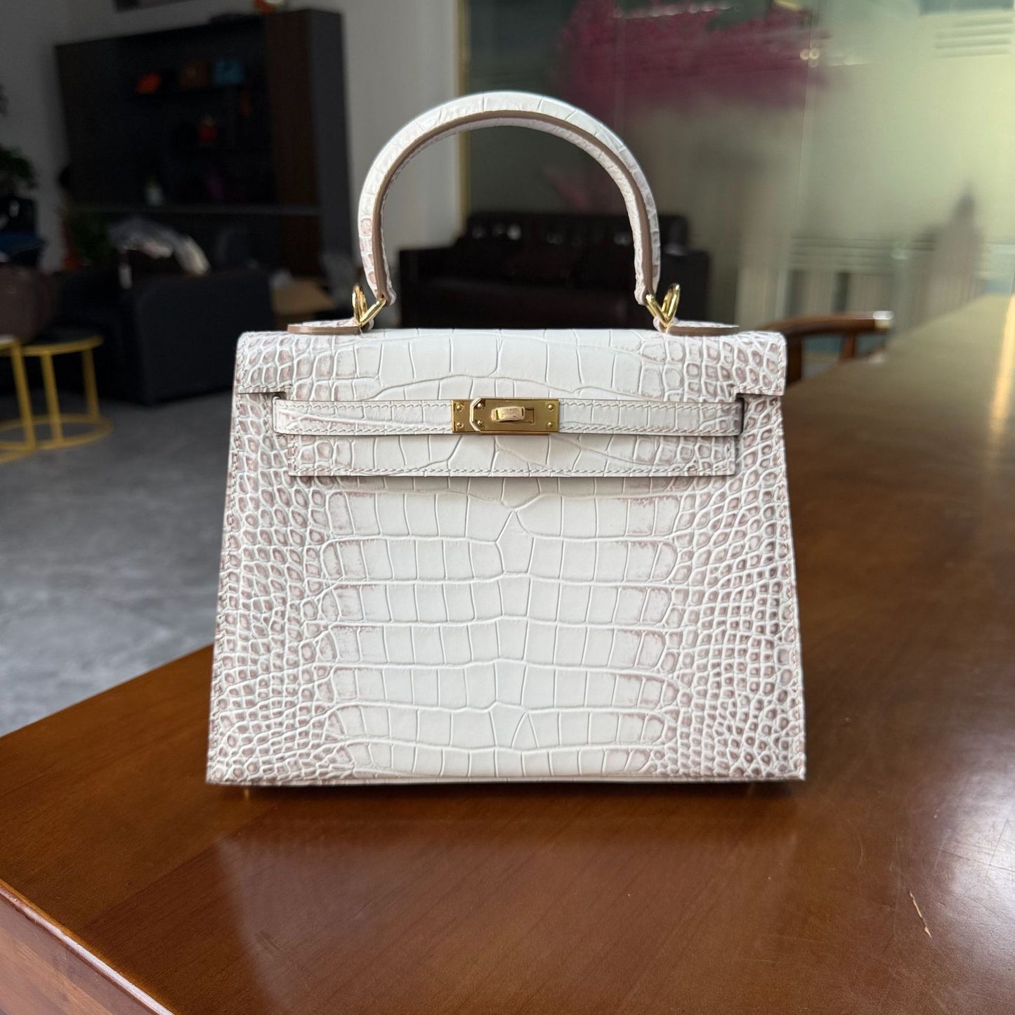 Premium 25cm Kelly-Inspired Fully Hand-Stitched Croc-Effect Leather Bag for Women, External Stitching Top-Layer Cowhide with Stainless Steel Hardware, Versatile Top-Handle Crossbody Handbag