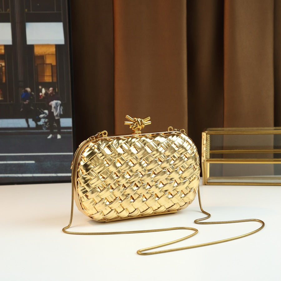 Handwoven Evening Clutch Bag for Women Fashion Wristlet Shoulder Bag, Stylish Woven Purse with Artisan Craftsmanship