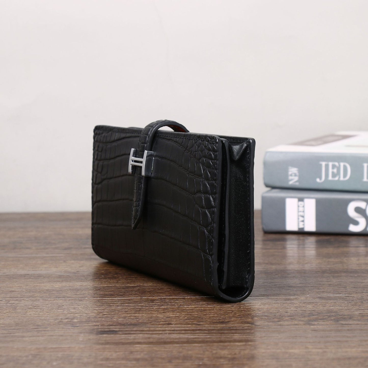 New Arrival Matte Croc-Effect Suit Clutch Wallet for Men & Women, A Multi-Functional Card Holder with Snap Closure & Multiple Card Slots, Perfect Business Accessory
