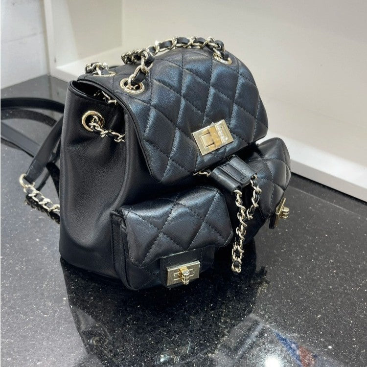 Genuine Leather Chain Backpack for Women, Fashionable Premium Shoulder Bag, Niche Designer Double Backpack for Ladies