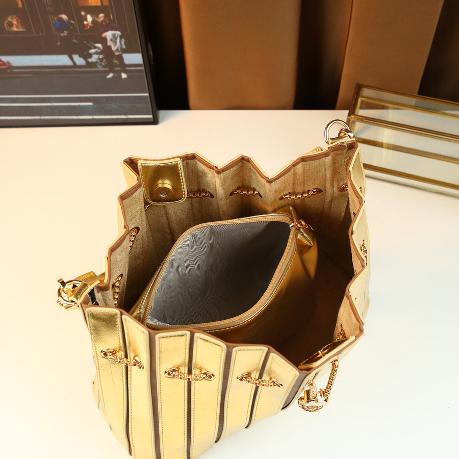 Glossy Light Luxury Bucket Bag Set for Women Niche Designer Pleated Large Capacity Shoulder Sub-Bag Handbag with Premium Finish