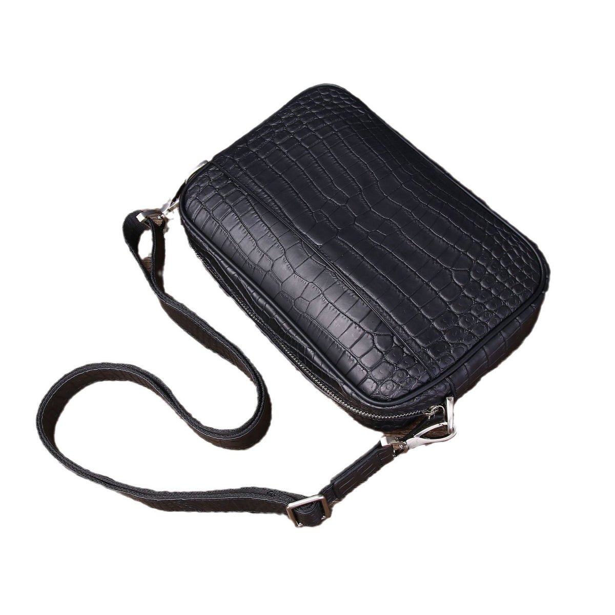 New Arrival Matte Croc-Effect Shoulder Bag for Men, A Fashionable Outdoor Casual Crossbody Backpack with Matte Finish & Trendy Design