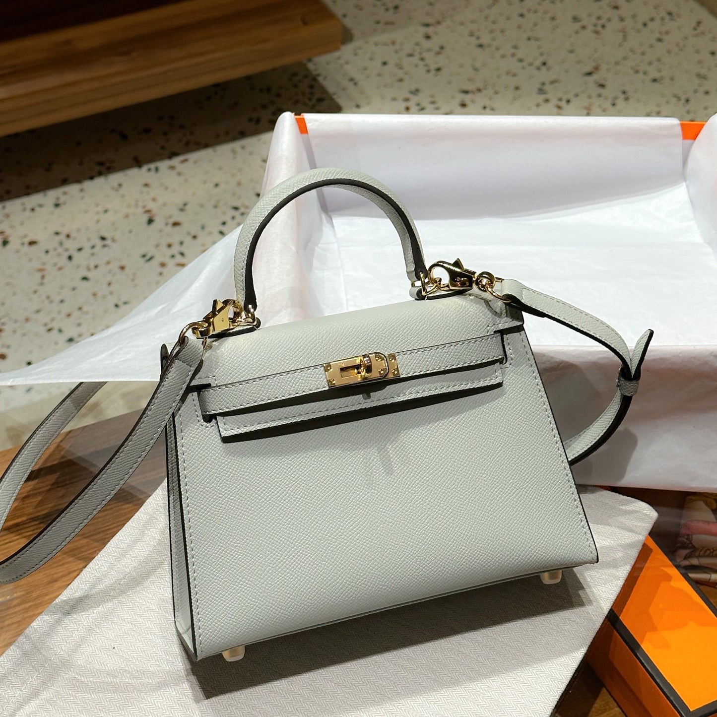 Genuine Leather Palm Pattern 2nd Gen Kelly-Style Handbag for Women, Gold & Silver Hardware Top Handle Shoulder Crossbody Purse, Fashionable Bag for Ladies