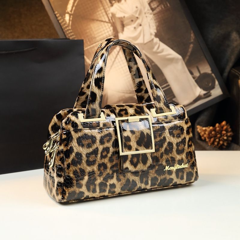 New Arrival Croc-Effect Genuine Leather Bag for Women, An Elegant Shoulder Crossbody Top-Handle Handbag with Premium Design, Perfect for Moms