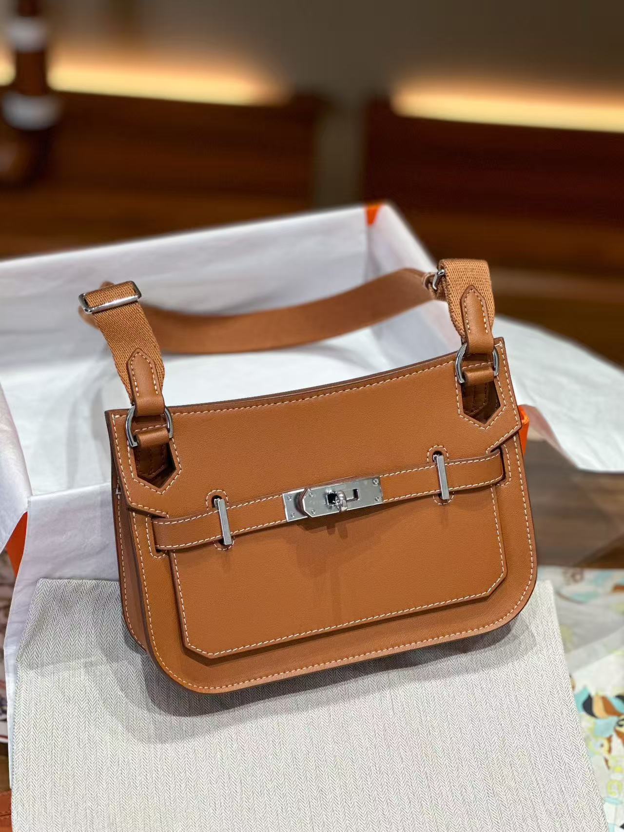 Women's Mini Kelly-Style Cross-Body Shoulder Bag, Hermès-Inspired Premium Swift Calfskin Leather Purse, Gypsy Boho Chic Handbag with Genuine Leather, Trendy Everyday Satchel for Fashion-Forward Women