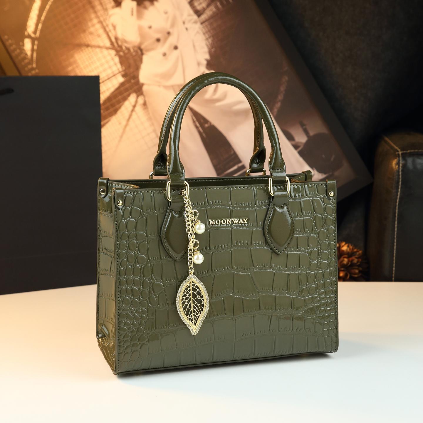 New Arrival Croc-Effect Genuine Leather Underarm Shoulder Bag for Women, A Versatile Crossbody Handbag with Premium Commuter Design & Sophisticated Style