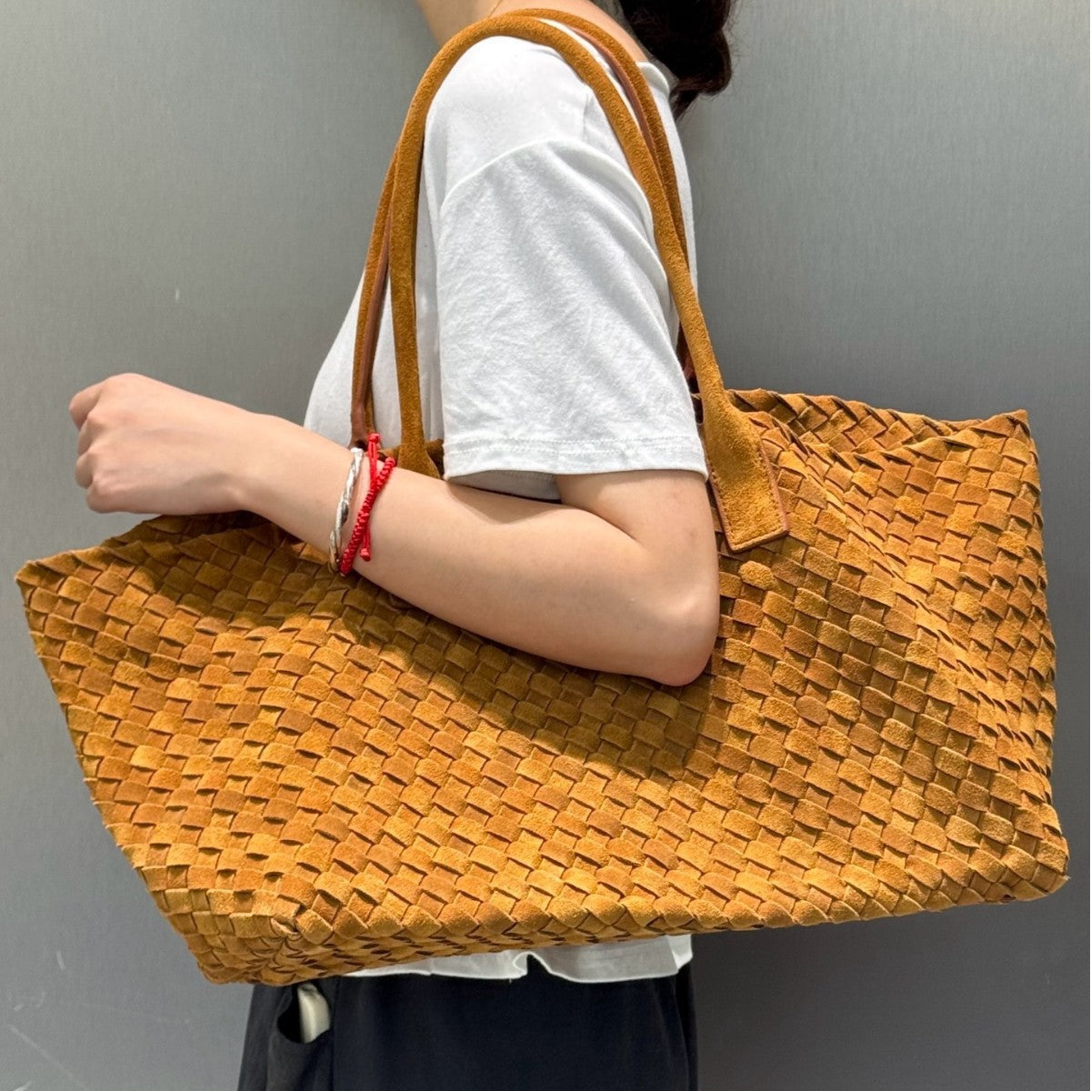 First layer cowhide genuine leather woven vegetable basket, first layer frosted cowhide tote large capacity portable large bag women