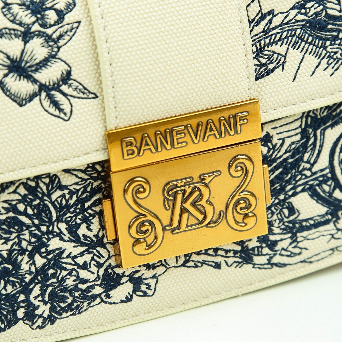 Heavy Embroidery Saddle Bag for Women Vintage Premium Shoulder Crossbody Handbag, Intricate Floral Purse with Versatile Everyday Style