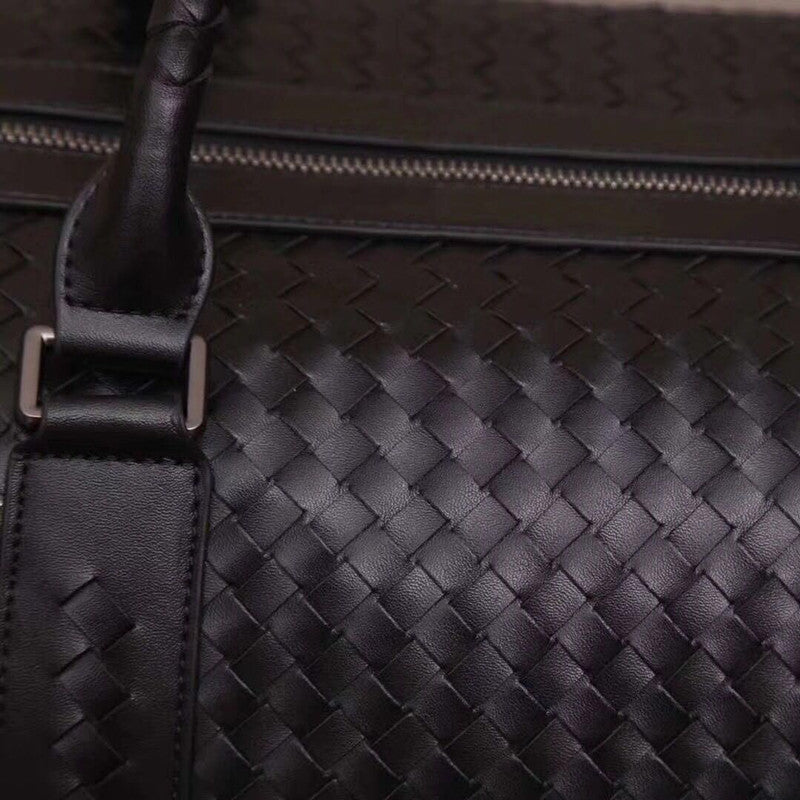 Genuine Leather Woven Travel Tote Bag for Men and Women Large Capacity Shoulder Crossbody Handbag, Versatile Shopping Purse with Artisan Texture