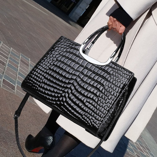 Genuine Leather Large Capacity Handbag for Women, New Fashionable Versatile Top Handle Shoulder Crossbody Purse, Trendy Everyday Bag for Ladies