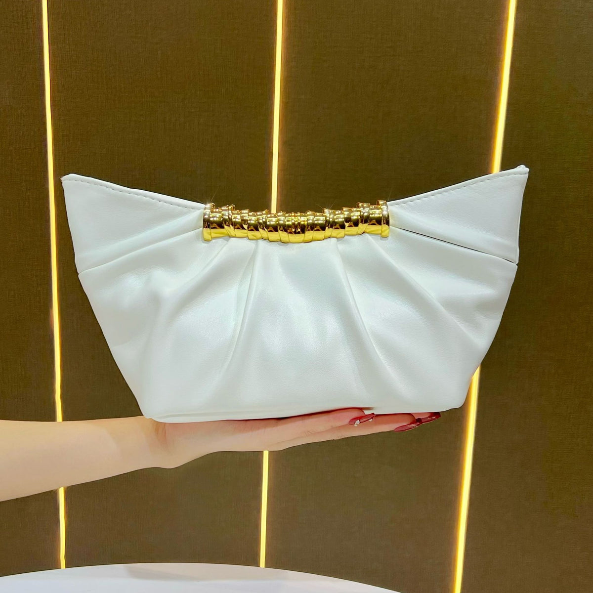 New Arrival Pleated Evening Clutch for Women, Minimalist Versatile Crossbody Purse with Elegant Pearl Accents, A Sophisticated Handbag for Wedding Banquet & Party