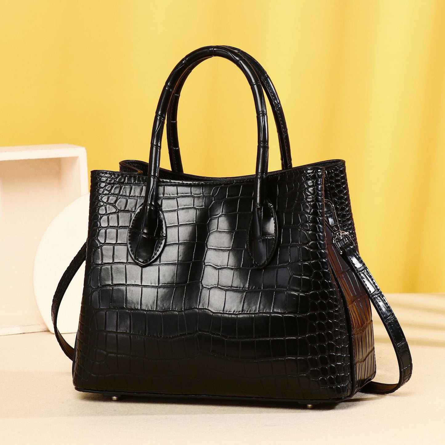 New Arrival Classic Croc-Effect Garden Tote Bag for Women, A High-End Top-Handle Shoulder Crossbody Handbag with Fashionable Design
